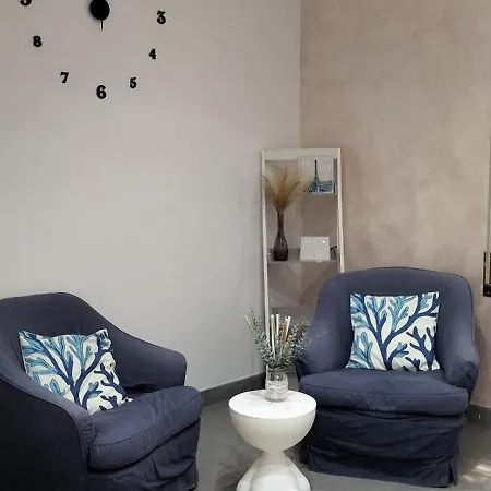 아파트 Vittoria House 치비타베키아