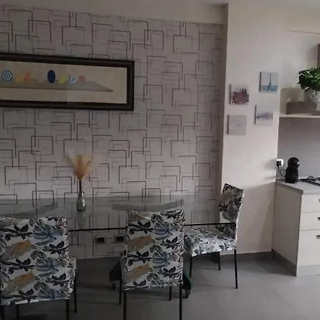 Vittoria House *